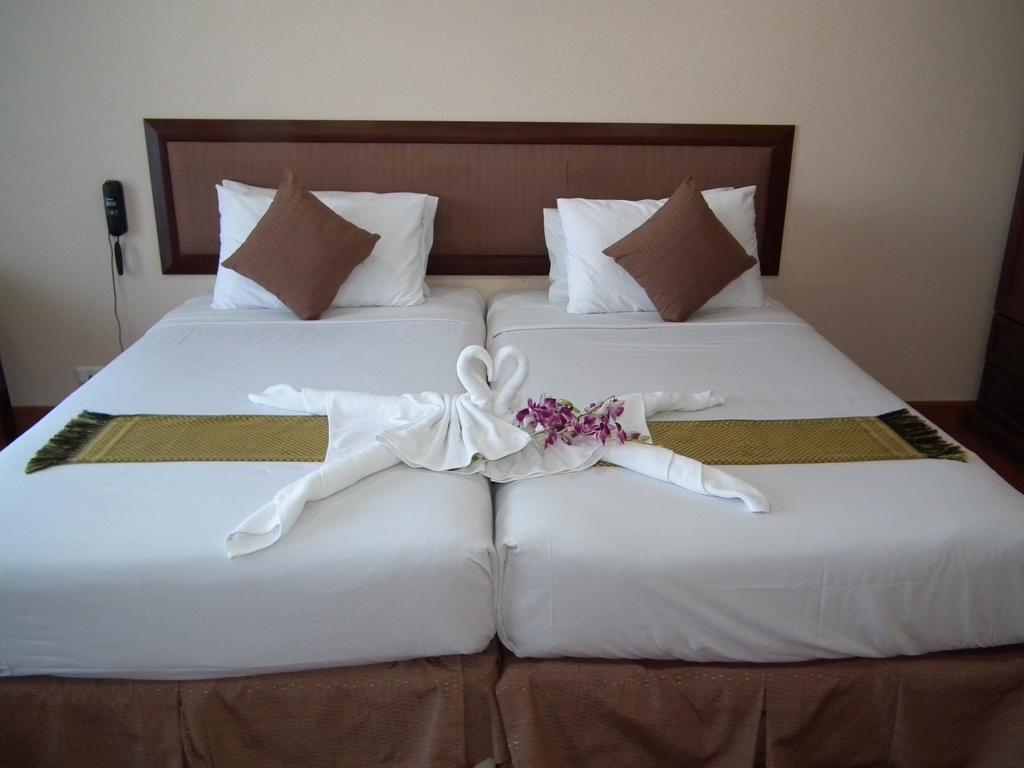 Appartamento Abricole At Pattaya Hill Esterno foto