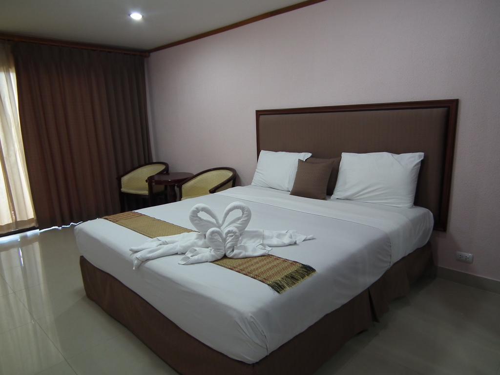 Appartamento Abricole At Pattaya Hill Esterno foto