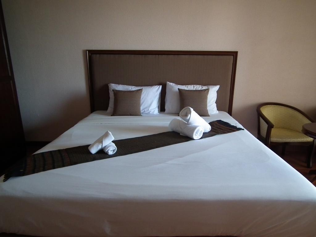 Appartamento Abricole At Pattaya Hill Esterno foto