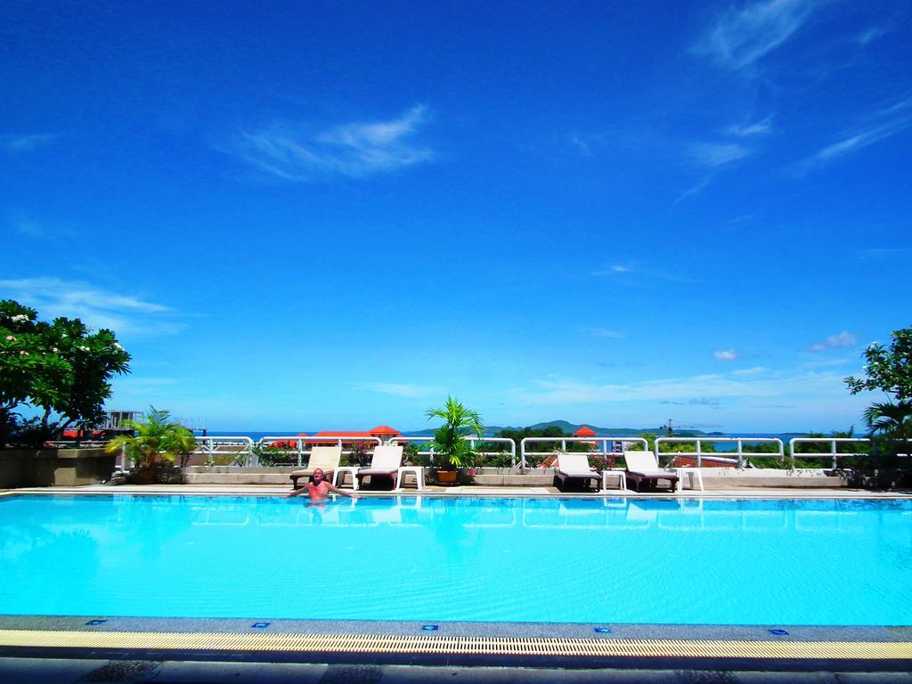 Appartamento Abricole At Pattaya Hill Esterno foto