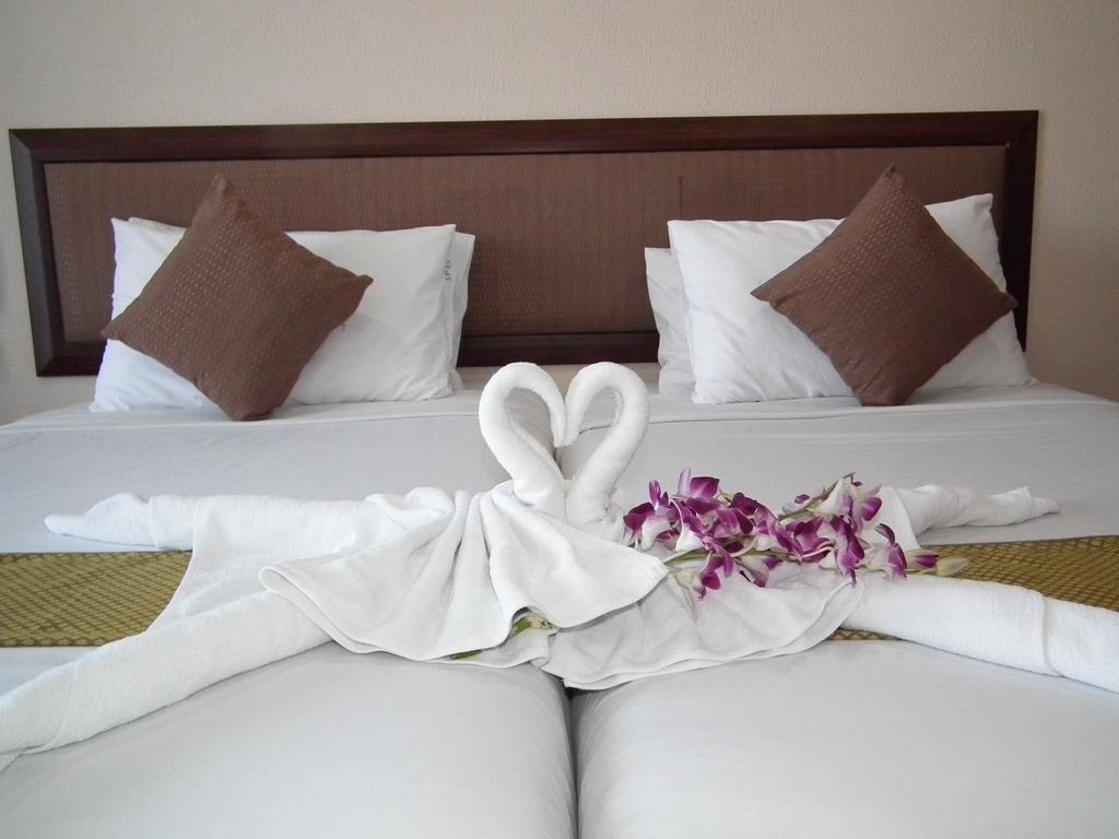 Appartamento Abricole At Pattaya Hill Esterno foto
