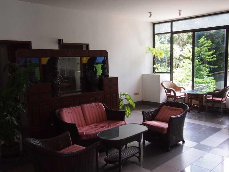 Appartamento Abricole At Pattaya Hill Esterno foto