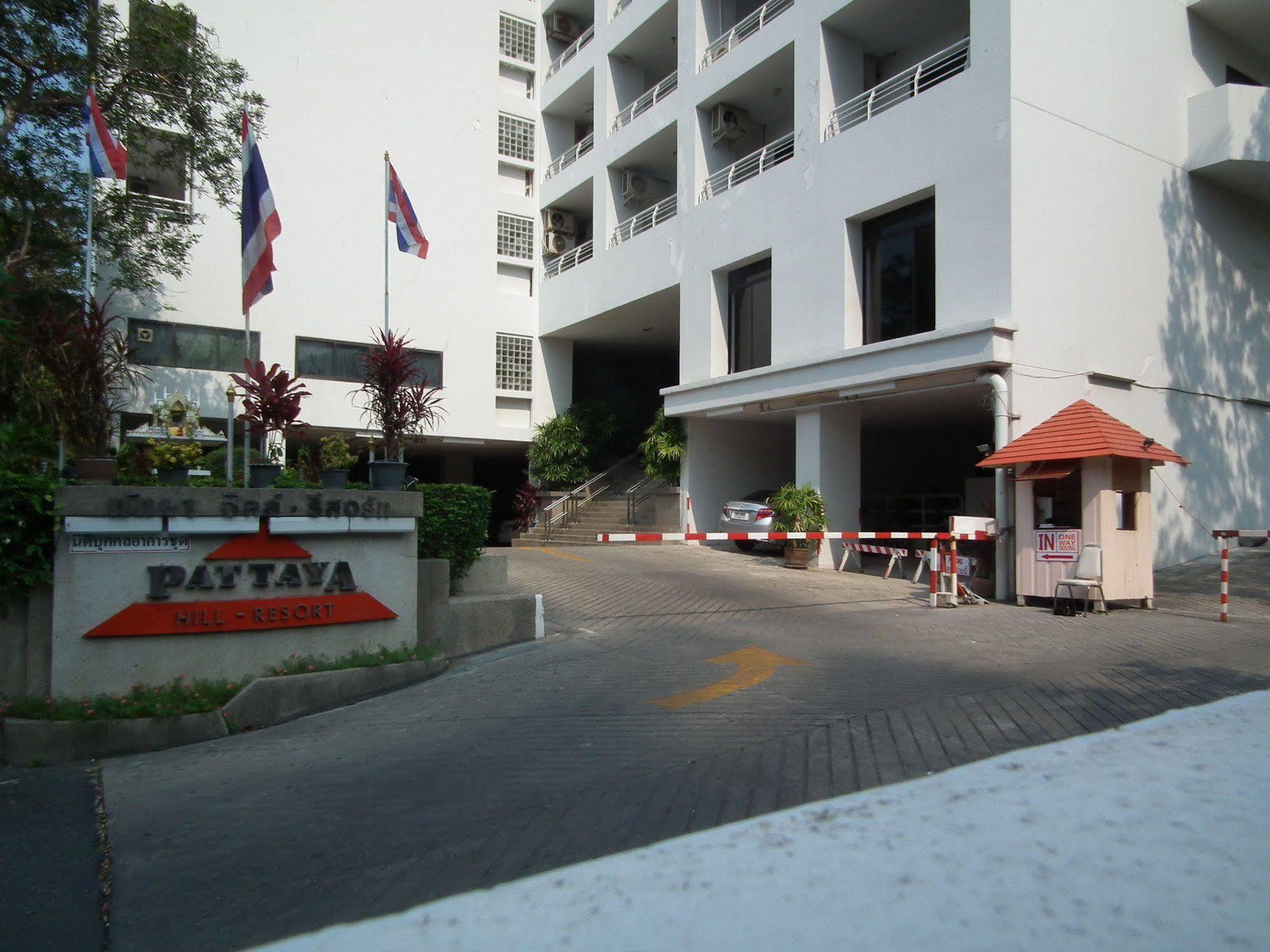 Appartamento Abricole At Pattaya Hill Esterno foto