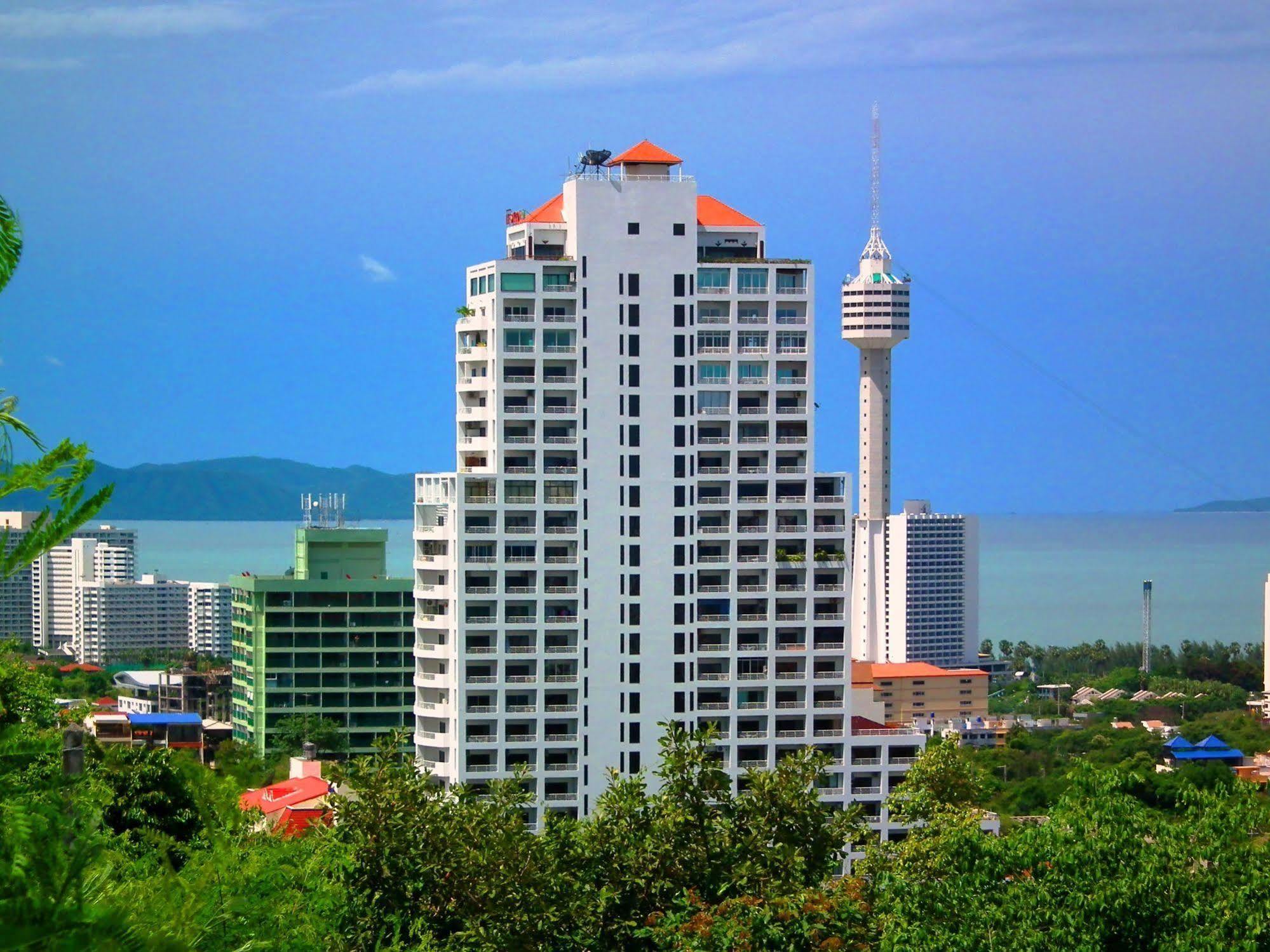 Appartamento Abricole At Pattaya Hill Esterno foto