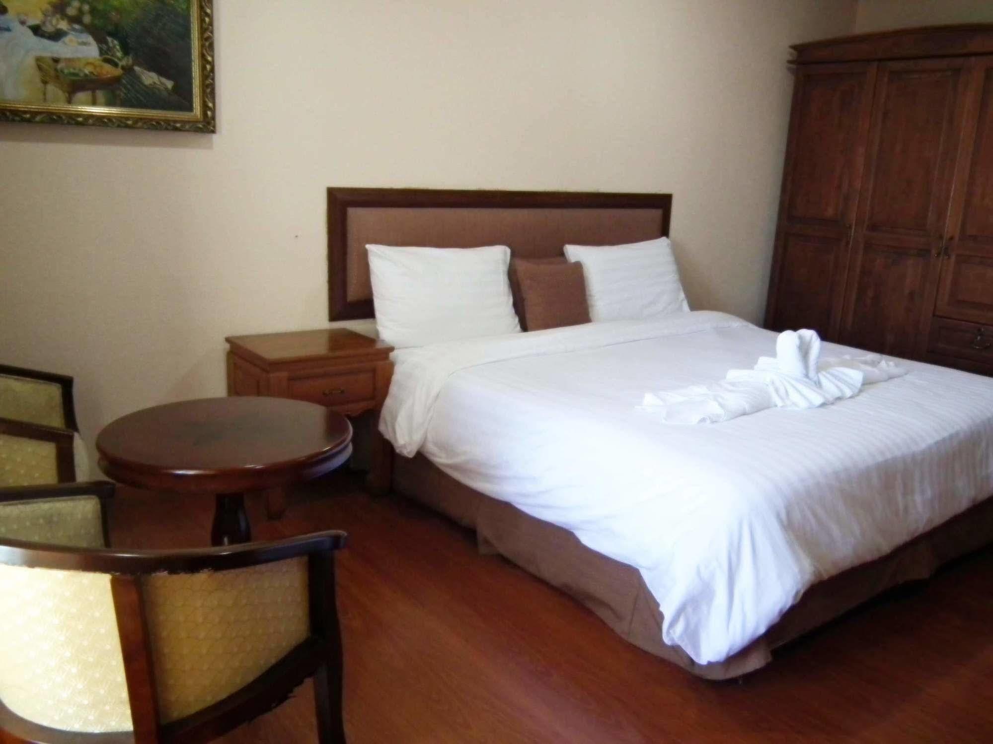 Appartamento Abricole At Pattaya Hill Esterno foto